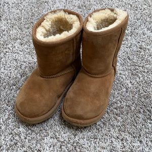 Ugg boots chestnut